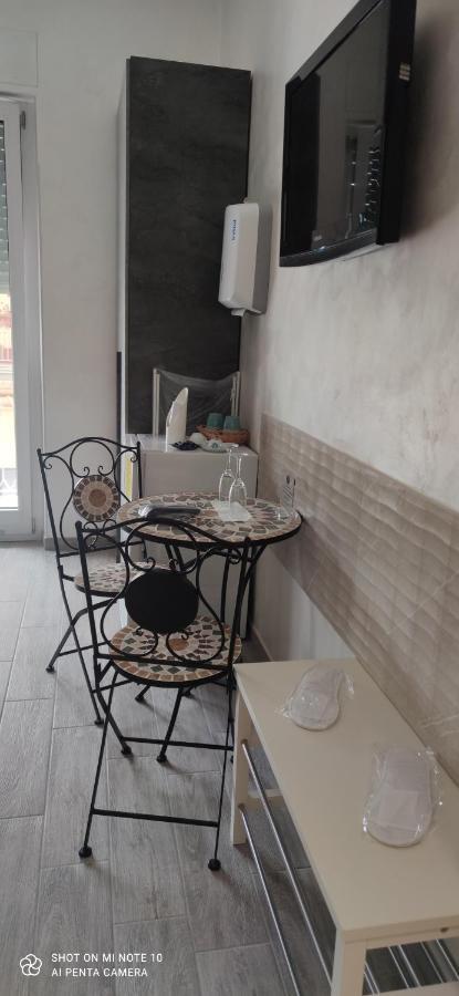 B & B Le Gemelline Salerno Exterior photo