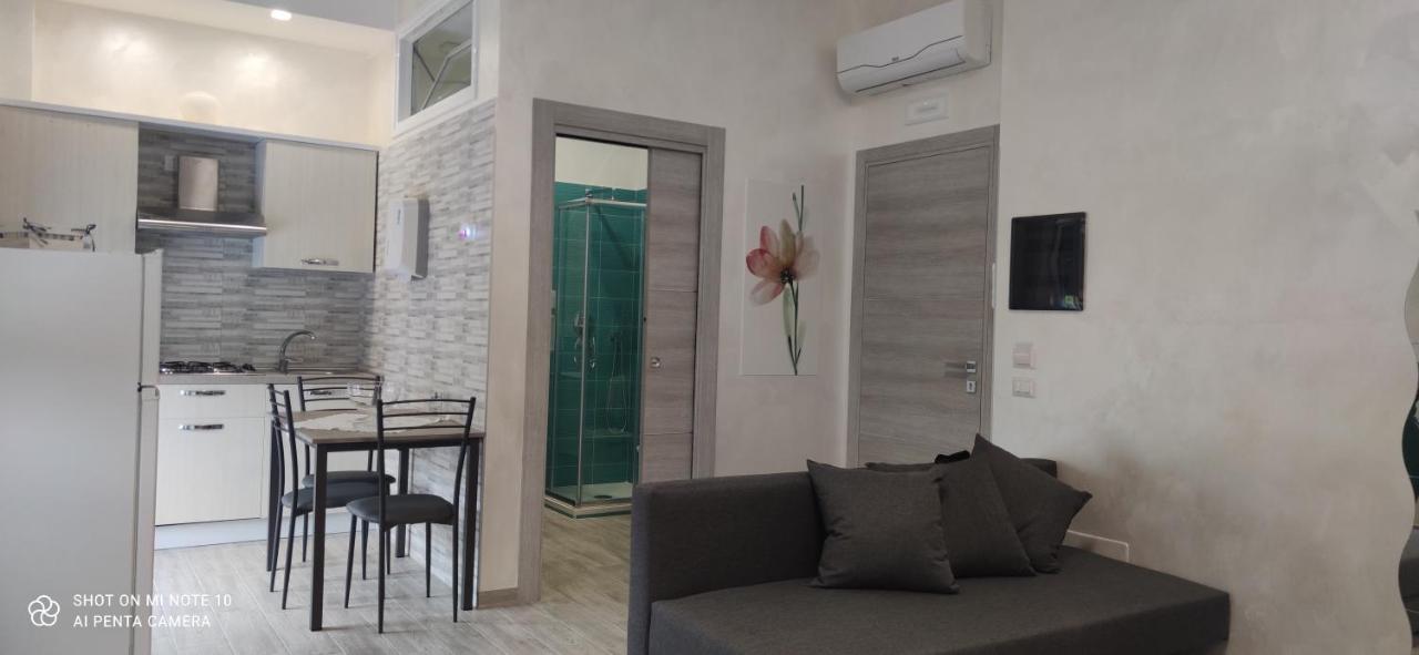 B & B Le Gemelline Salerno Exterior photo